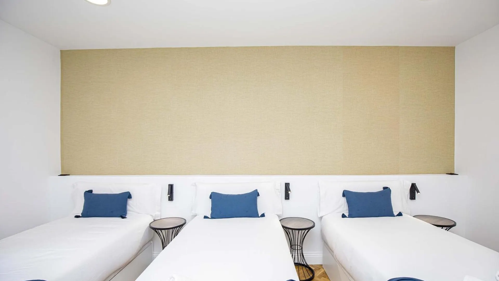 Stay U-Nique Apartments Rambla Catalunya VI Barcelona 0*,
